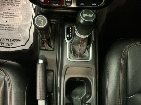 Used 2021 Jeep Wrangler Unlimited Rubicon w/ Steel Bumper Group image 28