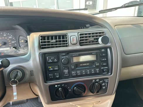 Used 1999 Toyota Avalon XL w/ PWR Seat Pkg FWD image 15
