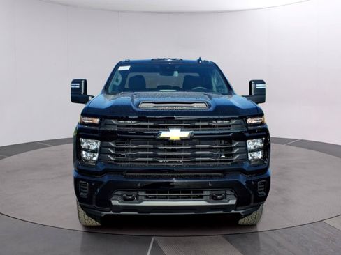 New 2026 Chevrolet Silverado 2500 Custom w/ Custom Value Package AWD/4WD image 8