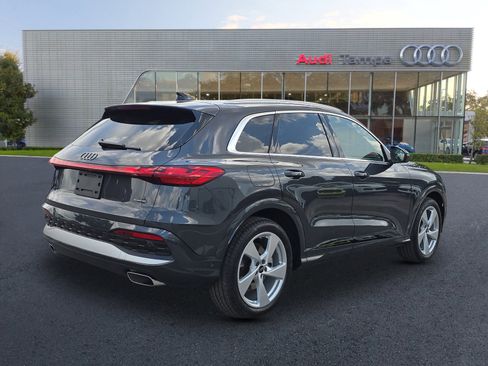 New 2025 Audi Q5 Prestige image 4