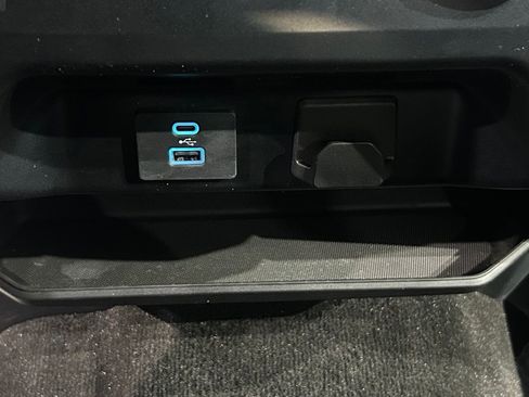 Used 2022 Ford F150 XLT RWD image 78