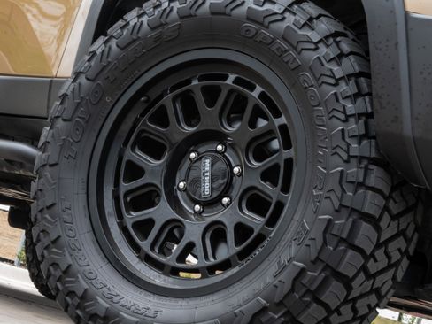 Used 2024 Toyota Land Cruiser image 12