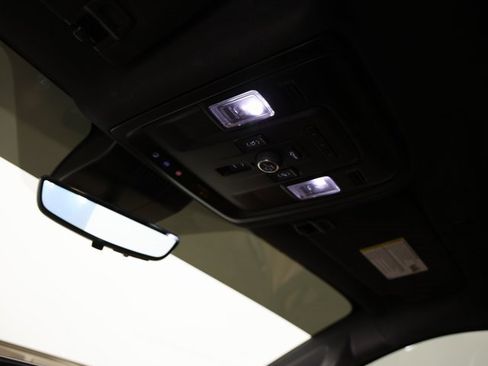 Used 2024 Chevrolet Tahoe Premier image 16