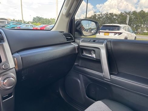 Used 2022 Toyota 4Runner SR5 image 30