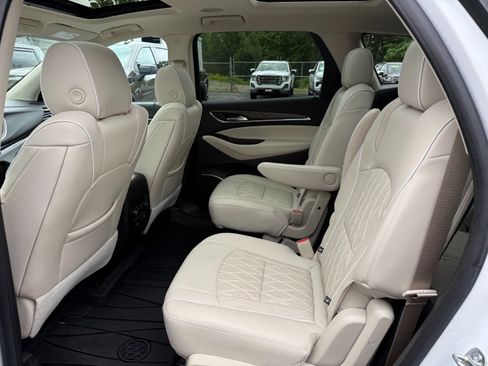 Used 2023 Buick Enclave Avenir w/ Avenir Technology Package AWD/4WD image 17