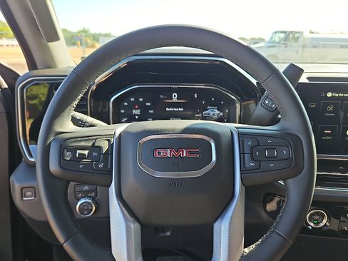 Certified 2023 GMC Sierra 1500 Elevation w/ LPO, Elevation Black Package AWD/4WD image 18