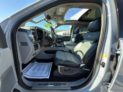 Used 2024 Ford F450 Limited w/ FX4 Off-Road Package image 24