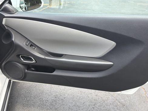 Used 2015 Chevrolet Camaro LS RWD image 17