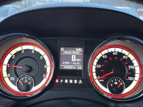 Used 2016 Dodge Grand Caravan SXT w/ Rear Park Assist Package image 24