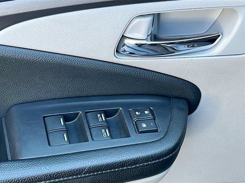 Used 2018 Honda Pilot EX-L image 17