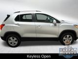 Used 2018 Chevrolet Trax LT w/ LT Convenience Package image 4