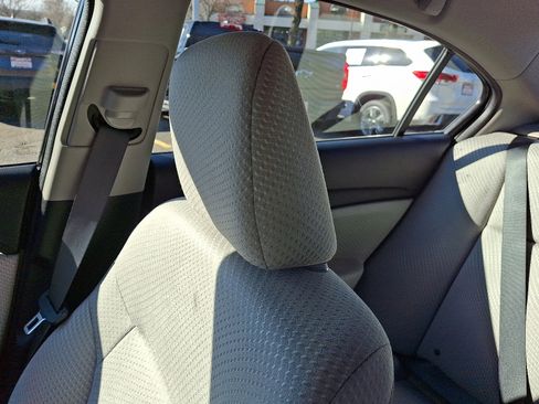 Used 2015 Honda Civic Hybrid Sedan image 17