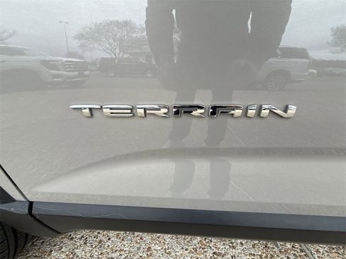 Certified 2025 GMC Terrain Elevation image 30