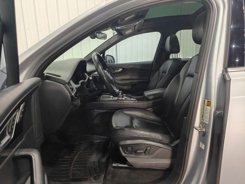 Used 2019 Audi Q7 3.0T Premium Plus w/ Premium Plus Package AWD/4WD image 39