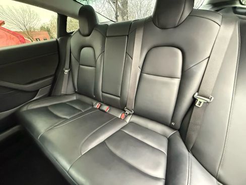 Used 2023 Tesla Model 3 Standard Range image 17