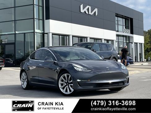 Used 2019 Tesla Model 3 Long Range image 1