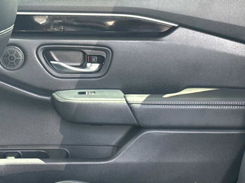 Certified 2023 Honda Pilot EX-L image 17