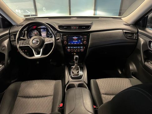 Used 2020 Nissan Rogue SV AWD/4WD image 9