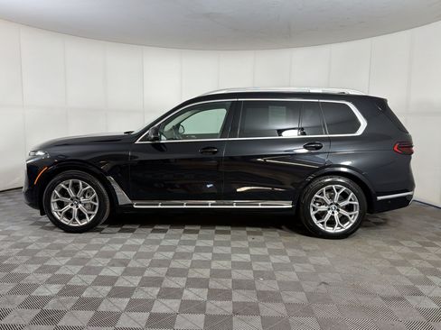 Used 2026 BMW X7 xDrive40i AWD/4WD image 2