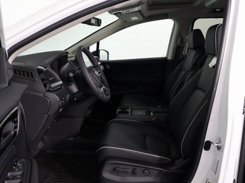 New 2026 Honda Odyssey Touring image 5
