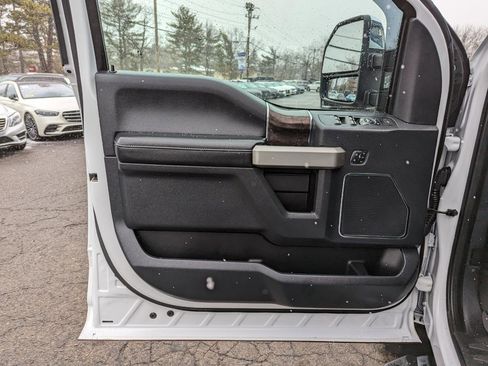 Used 2022 Ford F350 Lariat w/ Lariat Ultimate Package image 12
