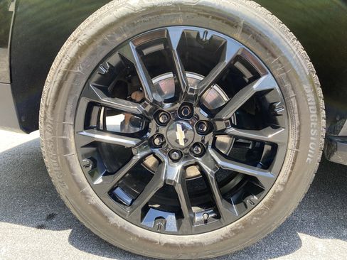 Used 2024 Chevrolet Tahoe LT w/ LT Signature Package AWD/4WD image 42