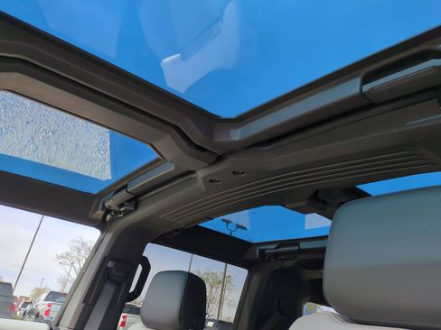 Certified 2024 GMC Hummer EV 3X w/ Omega Edition AWD/4WD image 32