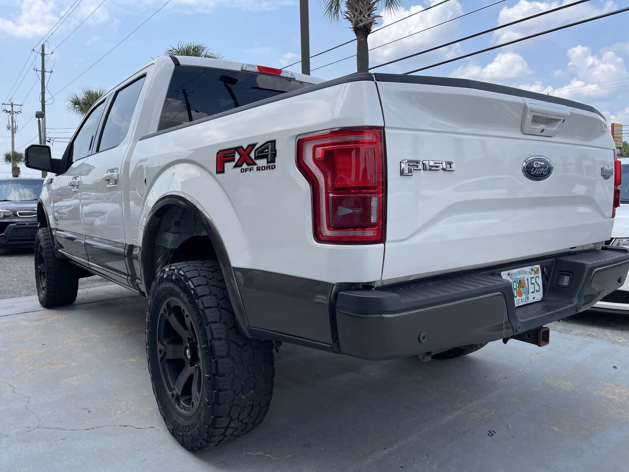 Used 2016 Ford F150 King Ranch w/ Equipment Group 601A Luxury AWD/4WD image 4