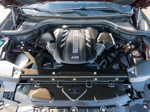 Used 2021 BMW X5 M w/ Competition Package image 41