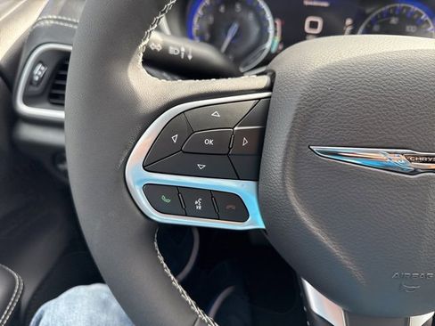 New 2026 Chrysler Pacifica Select image 35