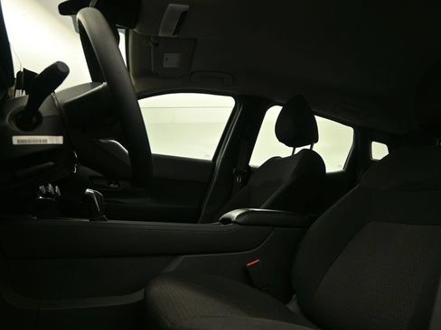 Used 2025 Nissan Kicks S FWD image 13
