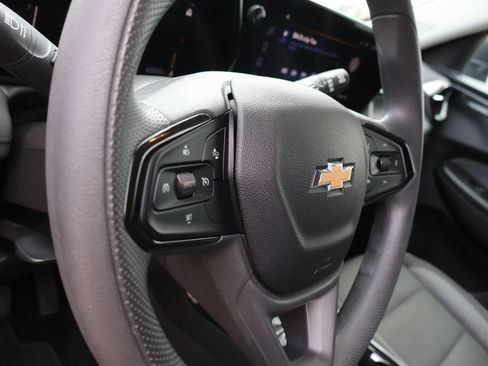 Used 2025 Chevrolet TrailBlazer LT AWD/4WD image 23