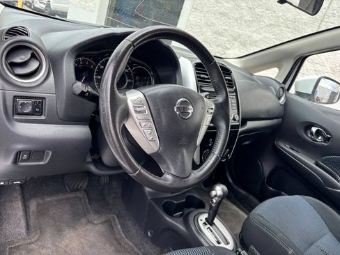 Used 2017 Nissan Versa Note SV FWD image 9