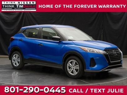 New 2025 Nissan Kicks Play S