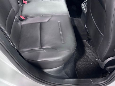 Used 2018 Volkswagen Golf SE FWD image 24
