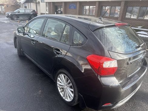 Used 2013 Subaru Impreza 2.0i Premium image 11