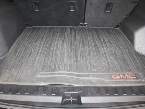 Used 2020 GMC Terrain Denali w/ Denali Premium Package AWD/4WD image 17