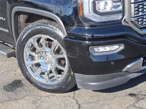Used 2018 GMC Sierra 1500 Denali image 3