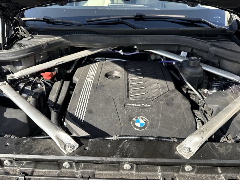 Used 2022 BMW X5 sDrive40i w/ M Sport Package RWD image 59