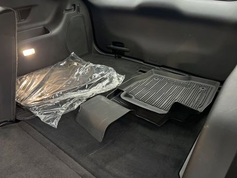 Certified 2023 Ford Edge ST image 21