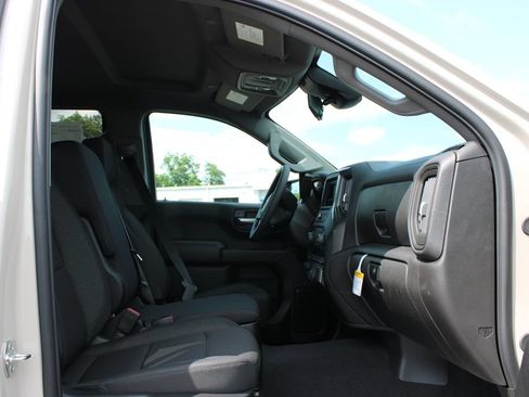 New 2026 Chevrolet Silverado 1500 Custom Trail Boss w/ LPO, Dark Essentials Package AWD/4WD image 31
