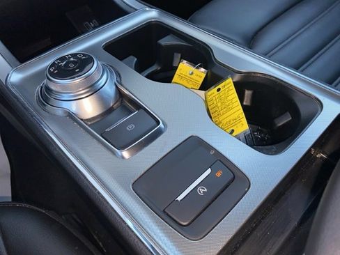 Certified 2022 Ford Edge SEL w/ Convenience Package image 14