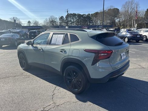 Used 2025 Chevrolet Trax ACTIV image 5