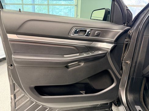 Used 2017 Ford Explorer Sport w/ Equipment Group 401A image 19