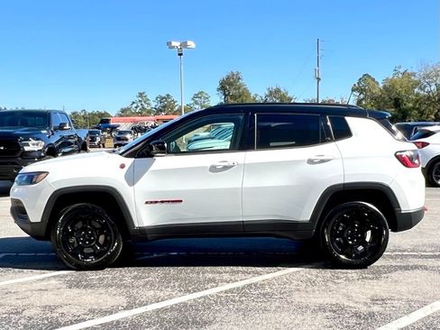 Used 2024 Jeep Compass Trailhawk image 9