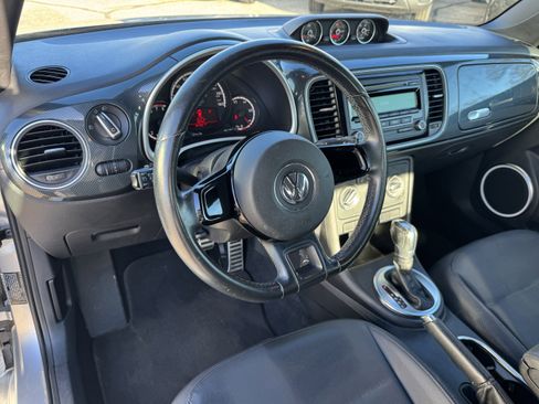 Used 2013 Volkswagen Beetle 2.0T image 12