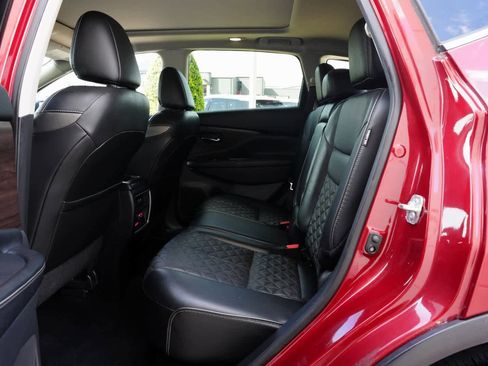 Used 2019 Nissan Murano Platinum image 18