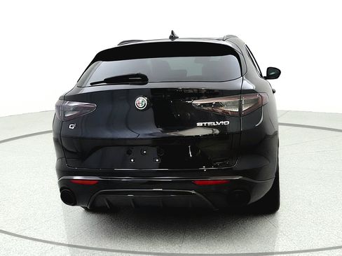 Used 2024 Alfa Romeo Stelvio Veloce AWD/4WD image 6