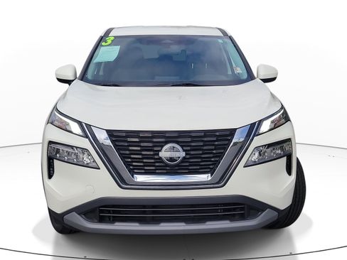 Used 2023 Nissan Rogue SV FWD image 2