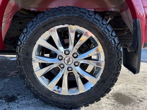 Used 2015 Ford F150 Lariat w/ Equipment Group 502A Luxury image 26